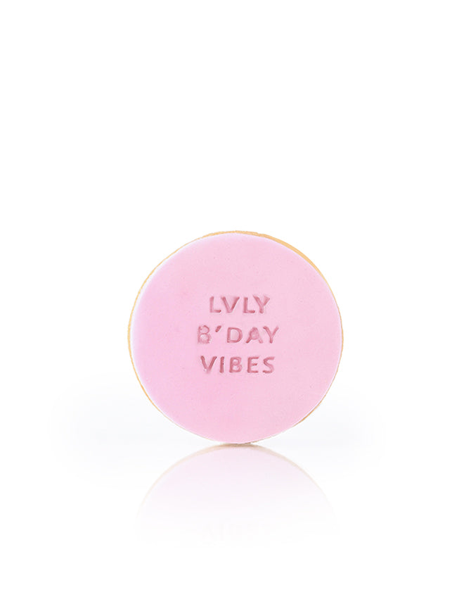 'LVLY B'day Vibes' Cookie (70g) 1